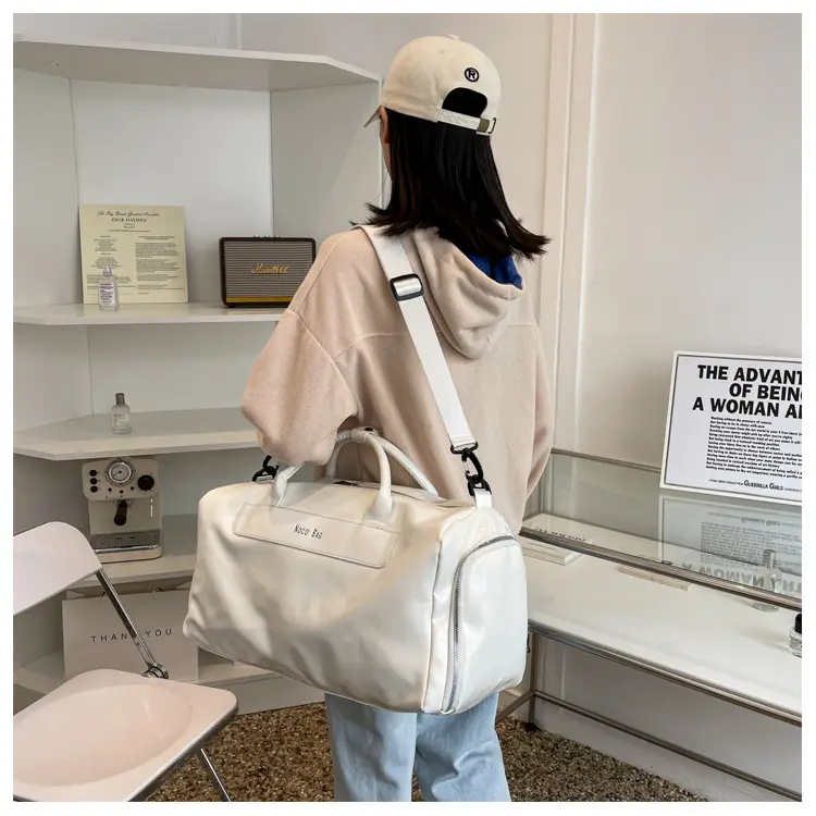 White PU Leather Travel Bag for Men Large Capacity — feature 12