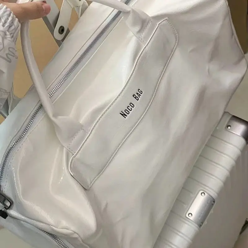 White PU Leather Travel Bag for Men Large Capacity — feature 20