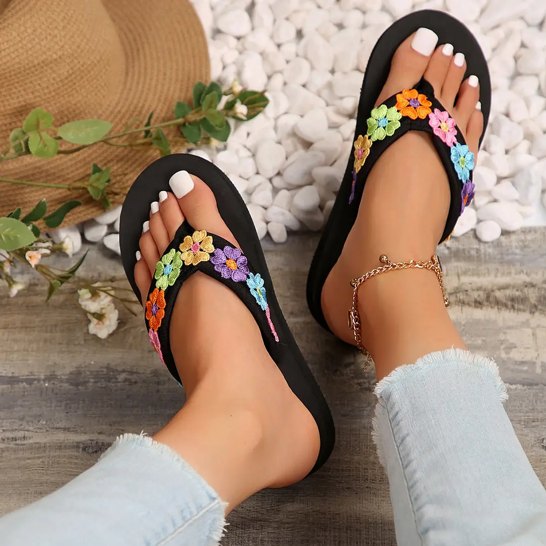 Foreign Trade plus size Flip-flops Women's Summer Indoor Beach Seaside Wear Poop-stepping Bohemian Style Flip-flops — feature 9