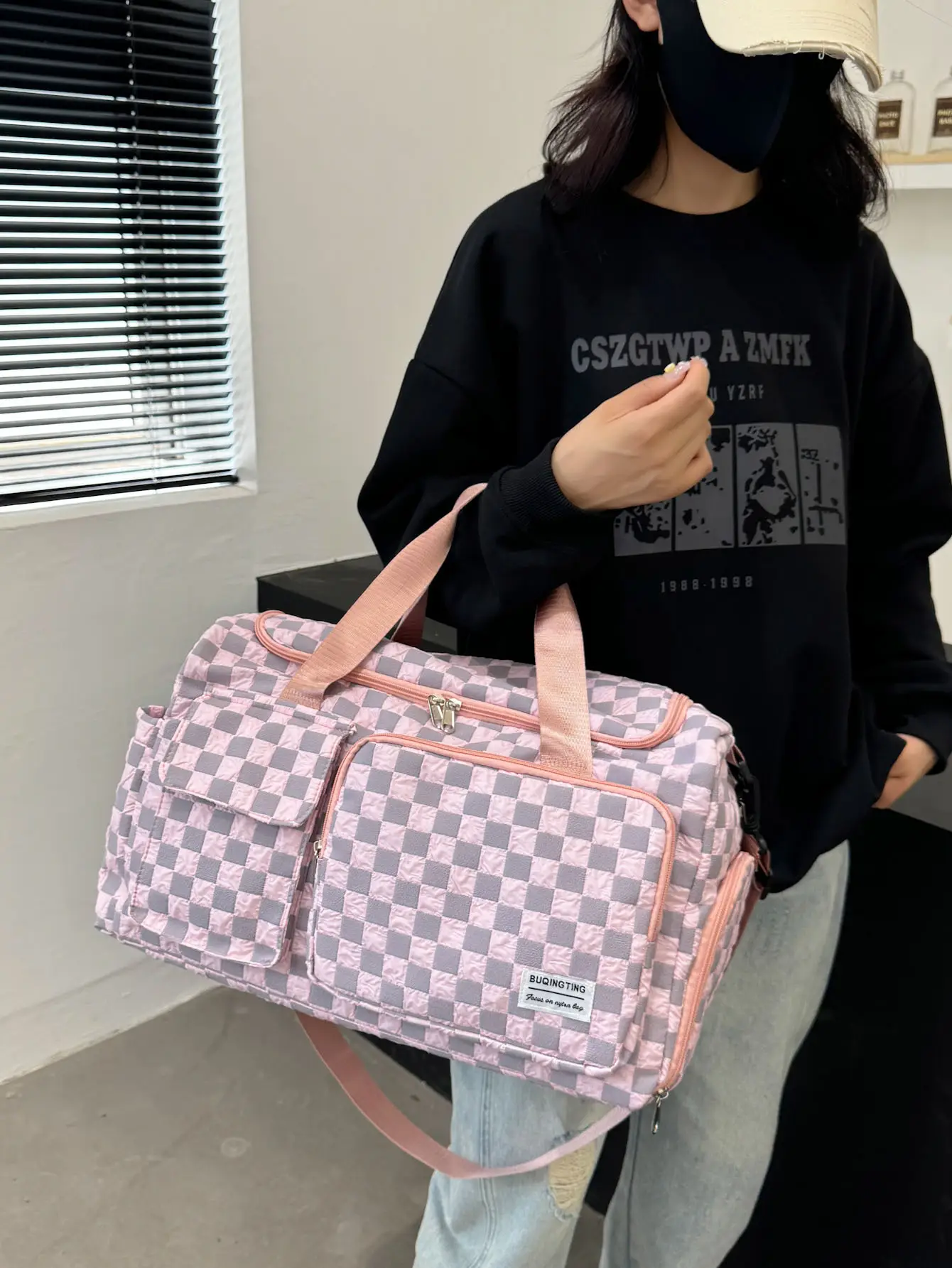 Women's Checkered Sports Bag Large Capacity Dry Wet Separation - Image 7