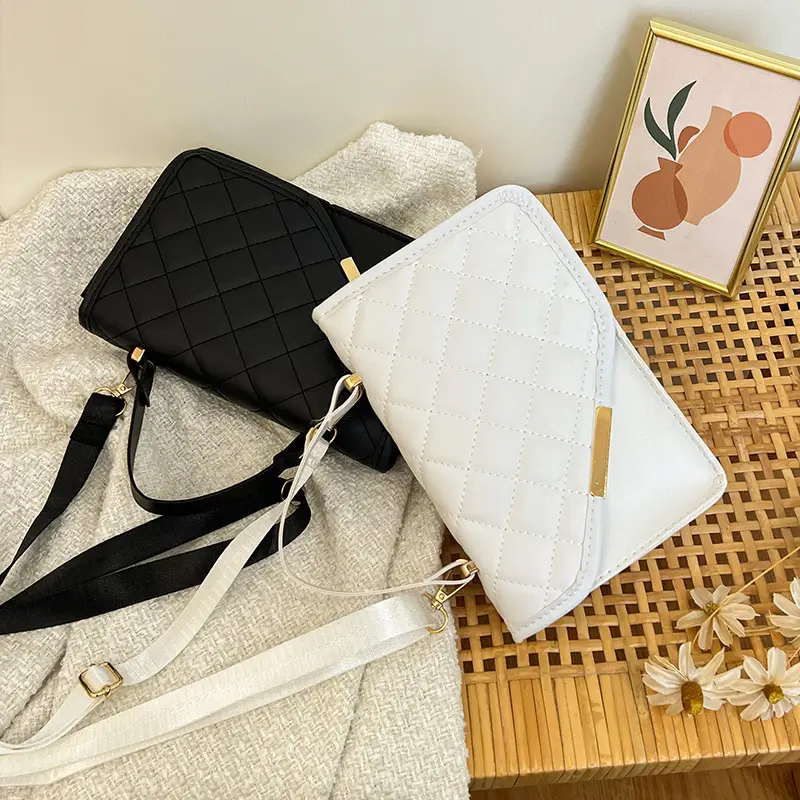 2024 New Women's Embroidered Diamond Shoulder Crossbody Bag - Image 7