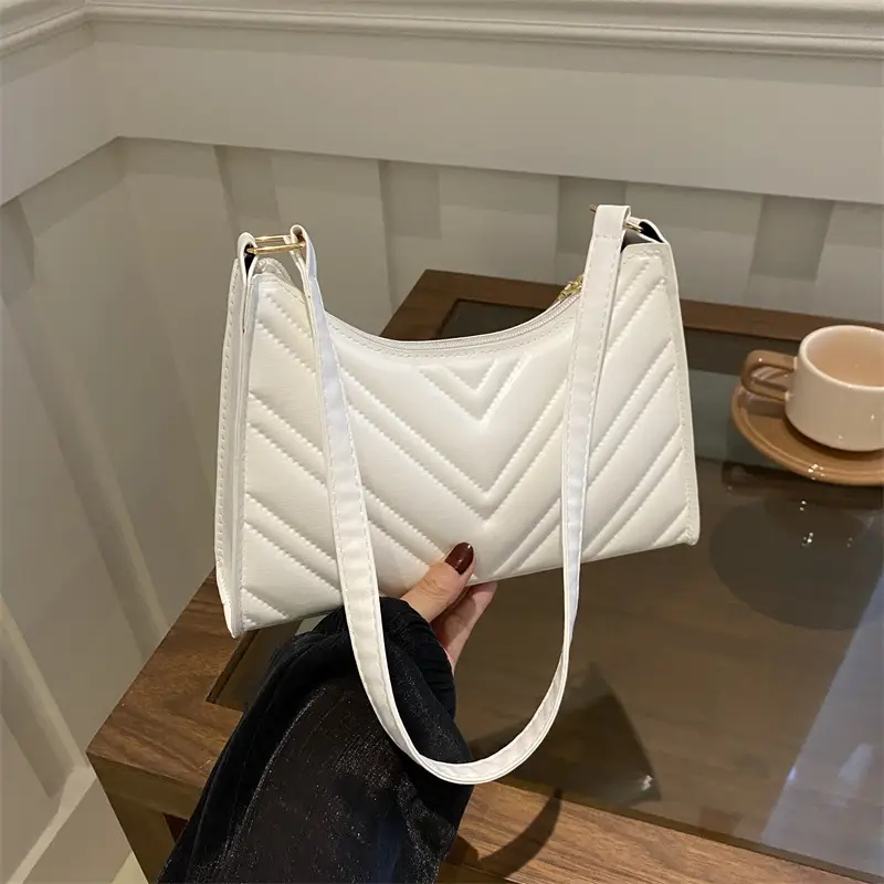 2024 Rhombus Bag for Women Black Chain Shoulder - Image 5