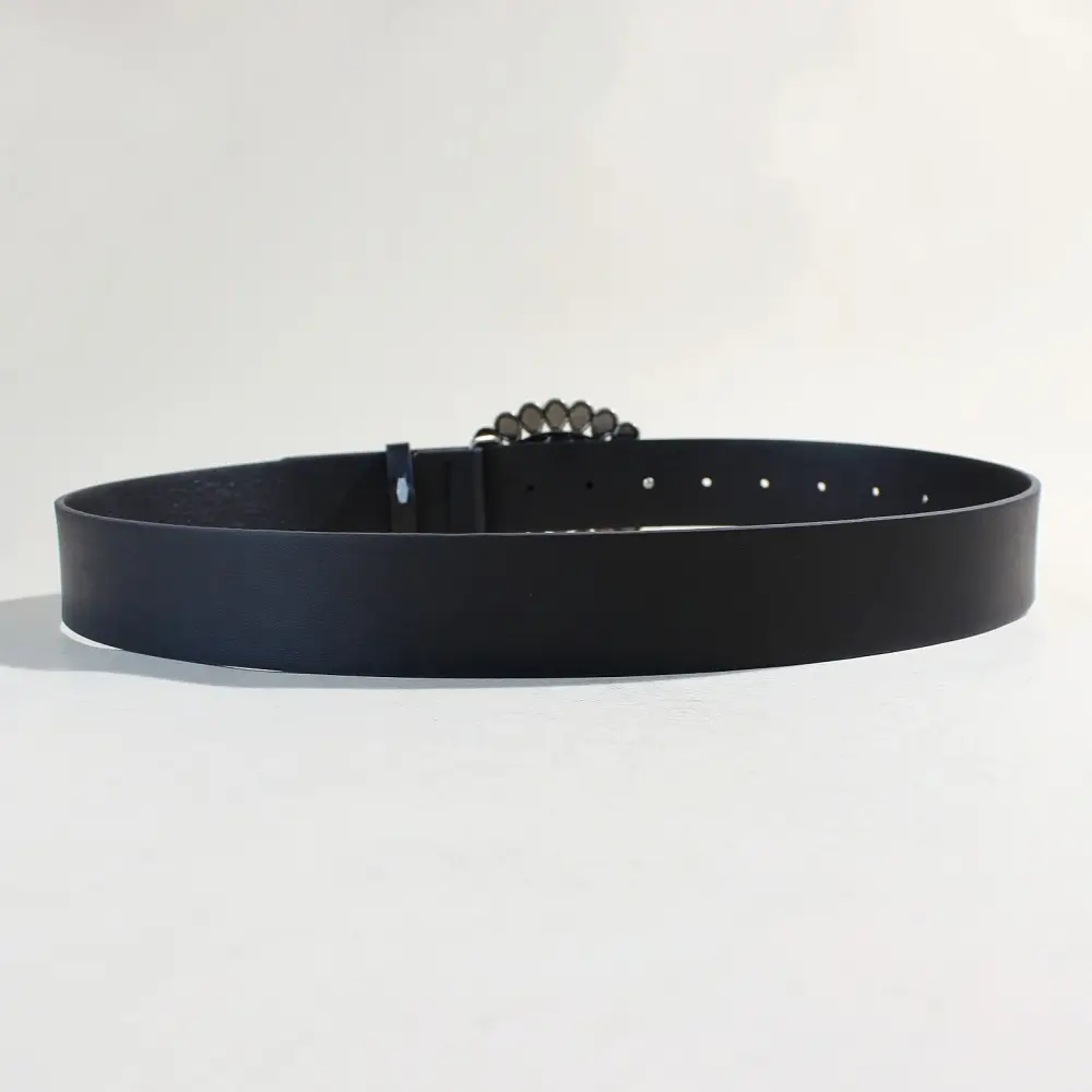 Women's Black Sapphire Belt with Oval Buckle Design — feature 8