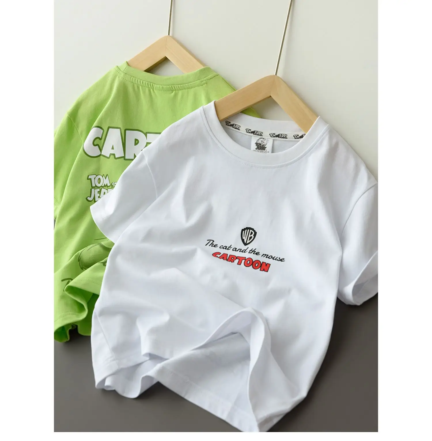 Tom and Jerry Cartoon T-Shirt Green Boys Girls Large — feature 5