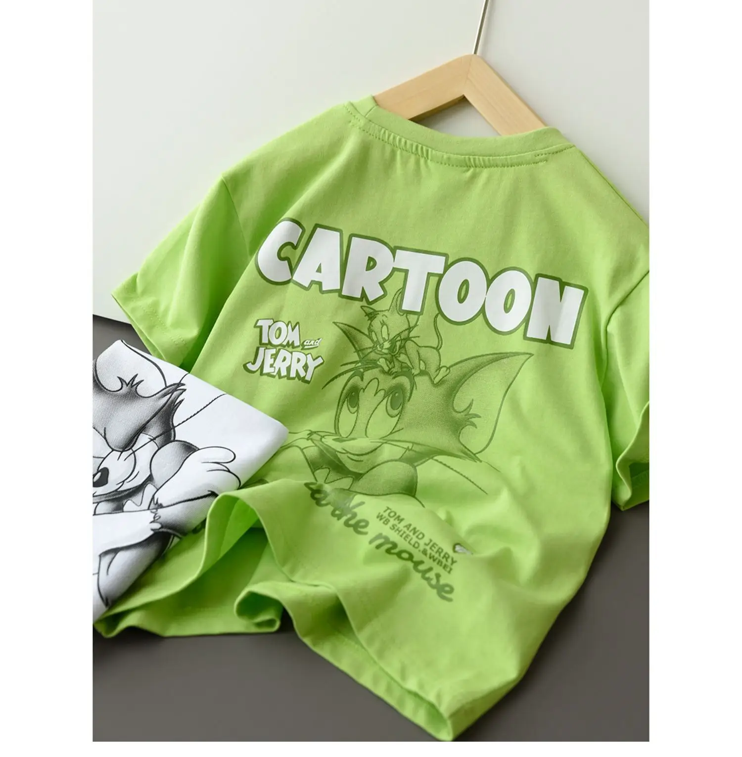 Tom and Jerry Cartoon T-Shirt Green Boys Girls Large — feature 7