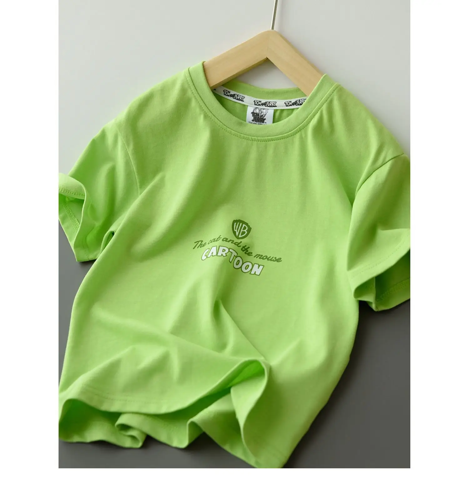 Tom and Jerry Cartoon T-Shirt Green Boys Girls Large — feature 9