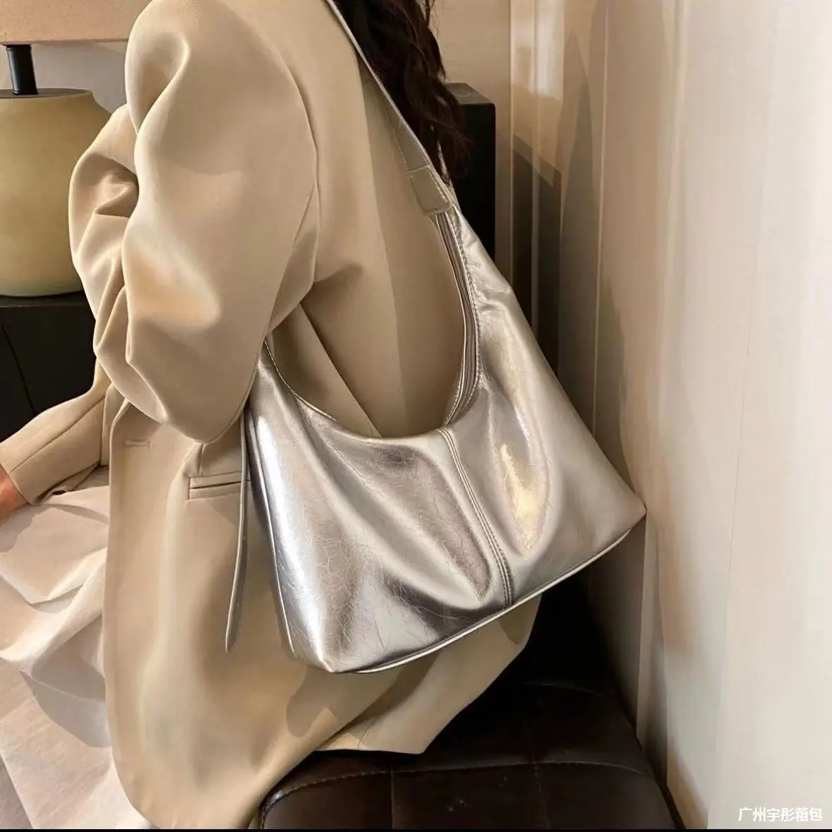Korean Style Silver Soft Leather Tote Bag for Women - Image 4