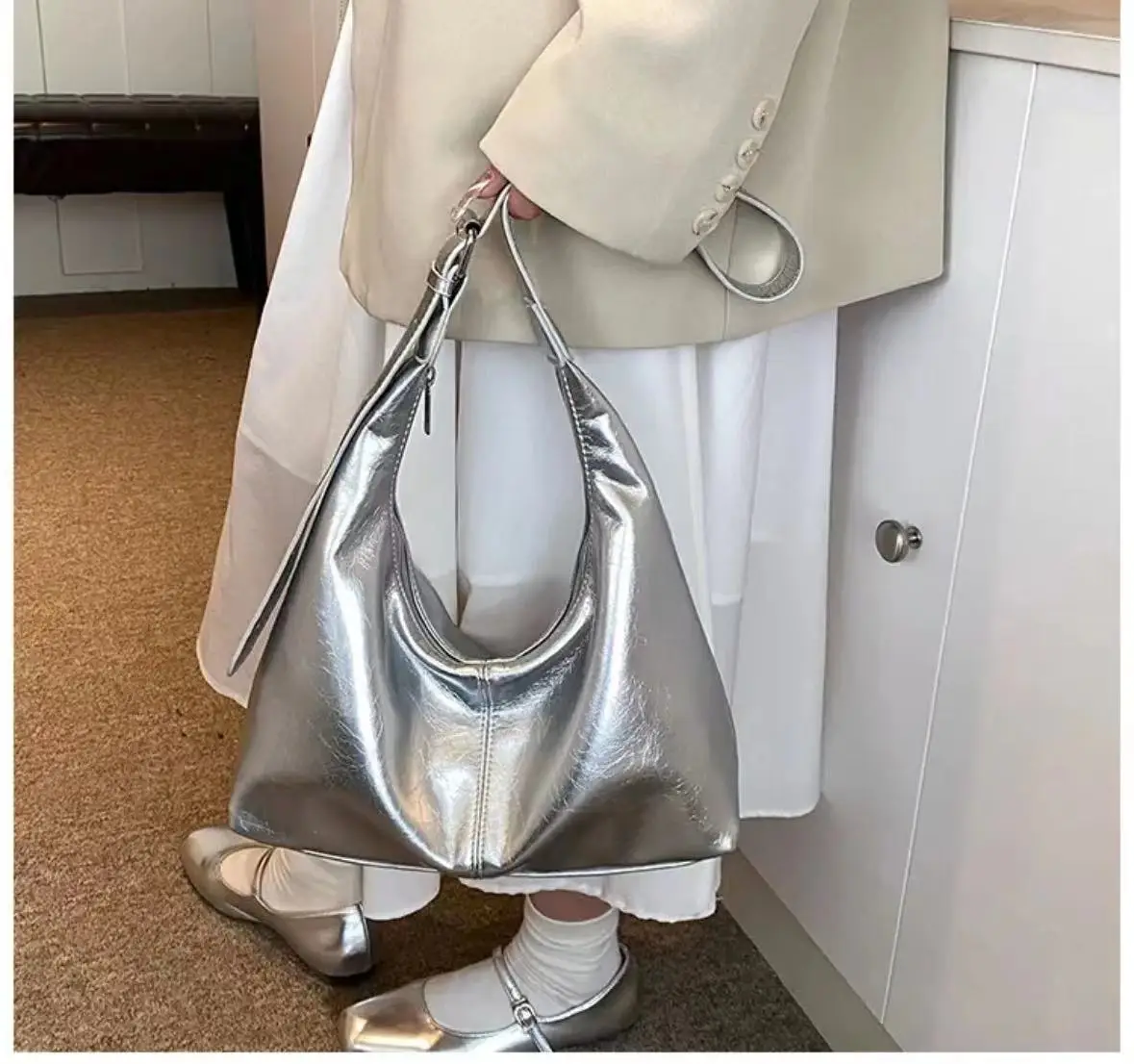 Korean Style Silver Soft Leather Tote Bag for Women — feature 3