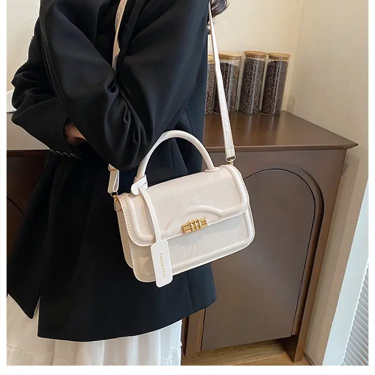 Women's Black Square Shoulder Crossbody Bag 2024 — feature 12