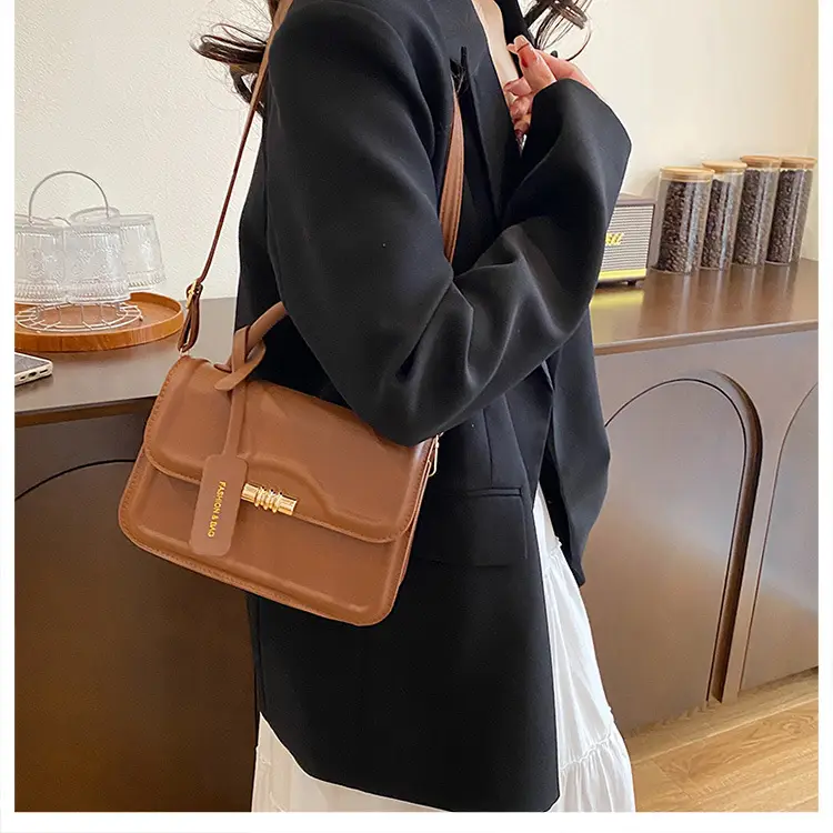 Women's Black Square Shoulder Crossbody Bag 2024 — feature 15