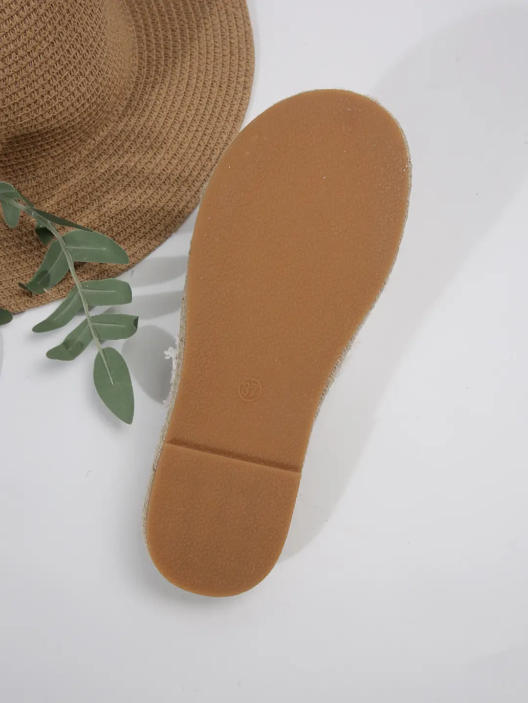 Cross-border foreign trade plus size summer 2024 new flip-flops flat-bottom stitching flip-toe beach slippers women's slippers — feature 6