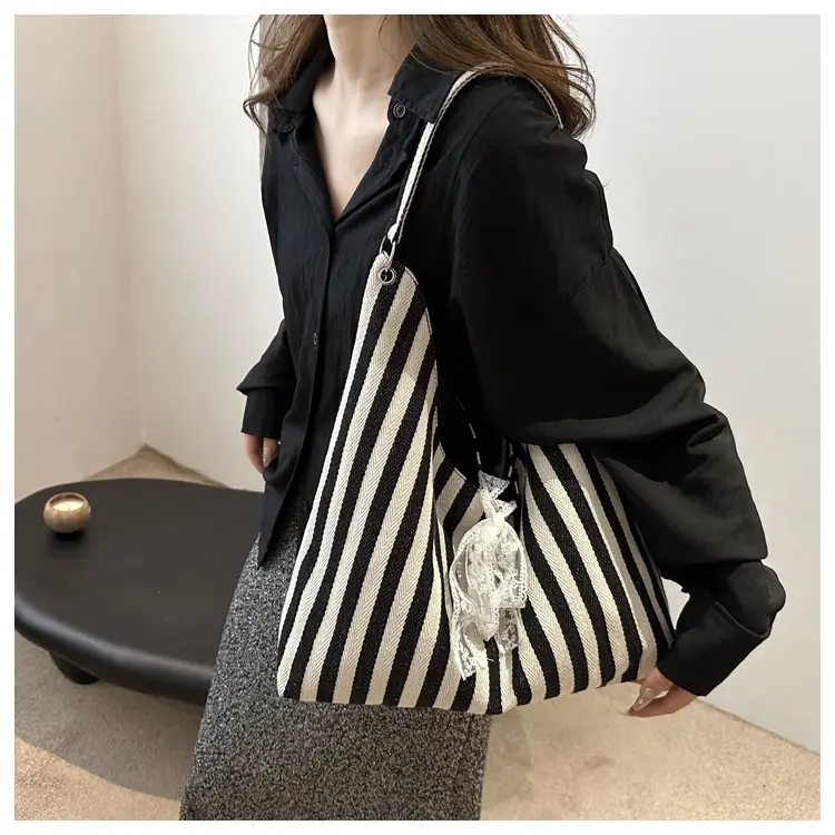Striped Silk Scarf Large Capacity Shoulder Bag — feature 14