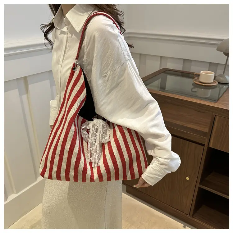 Striped Silk Scarf Large Capacity Shoulder Bag — feature 15