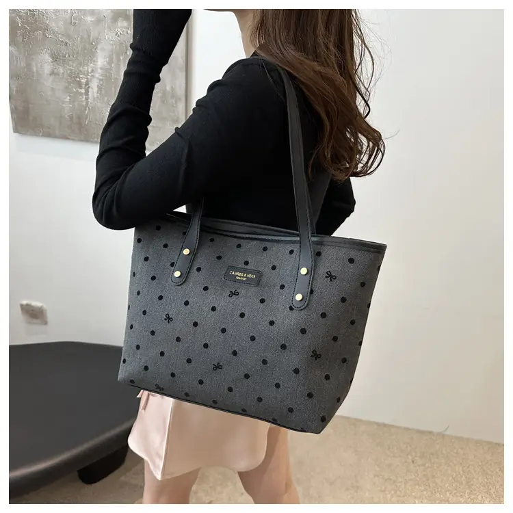 Printed Star Fashion Commuter Tote Bag Large Capacity 2024 — feature 12