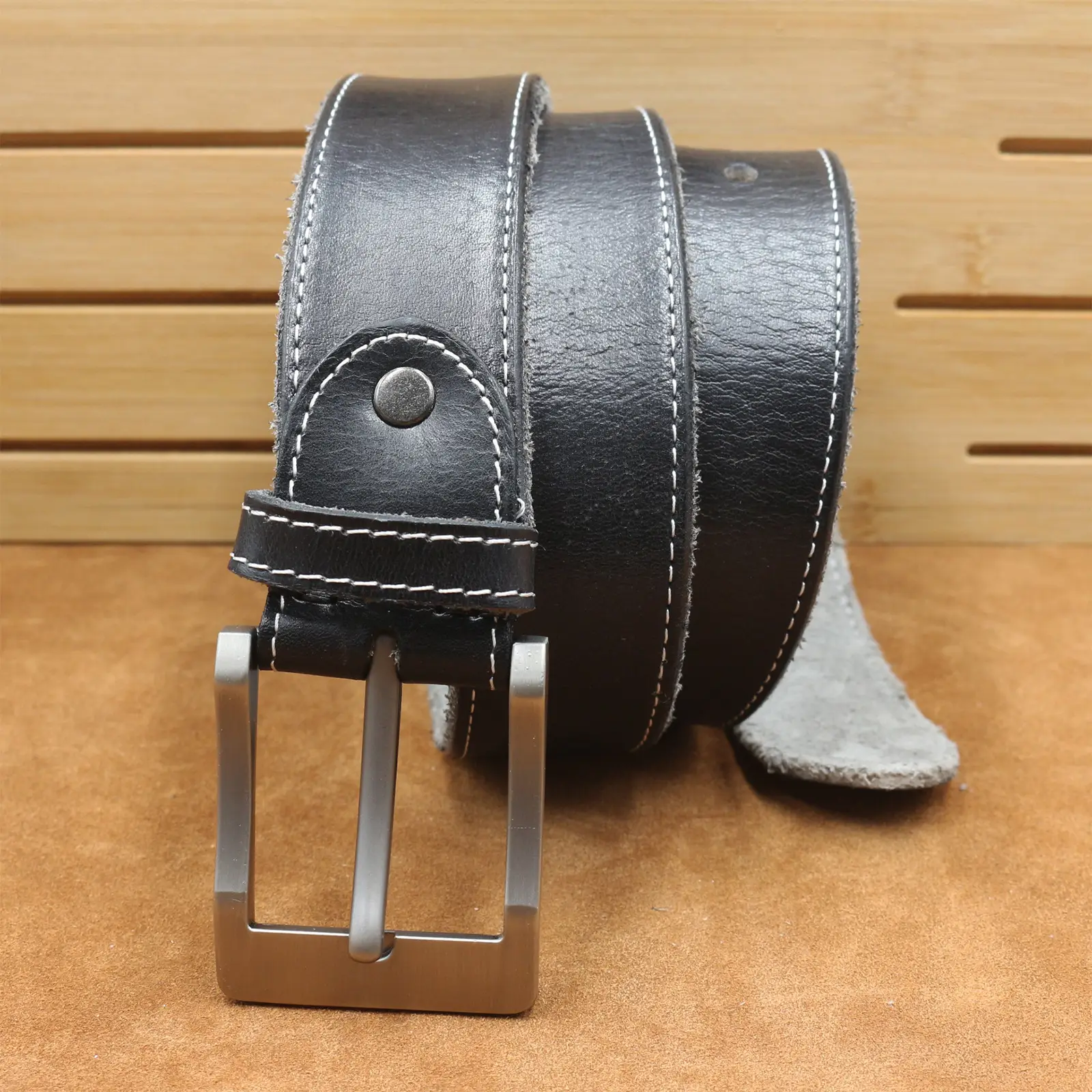 Men's Cowhide Pin Buckle Belt Brown Leather — feature 6