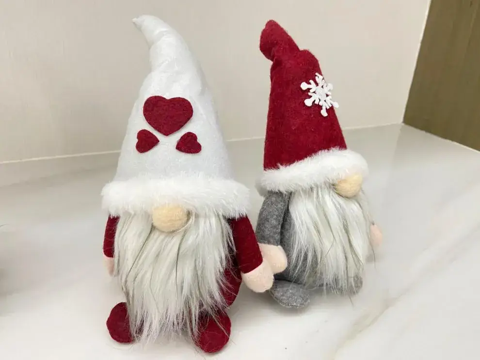 Cross-Border New Product Creative Hooded Doll Santa Claus Plush Decorative Ornament — feature 10