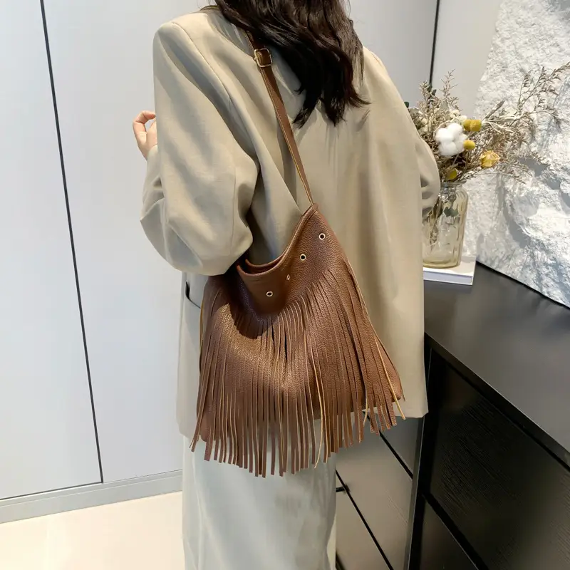 White Fringe Shoulder Bag for Women 2024 - Image 8