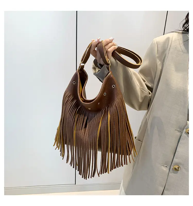 White Fringe Shoulder Bag for Women 2024 — feature 19