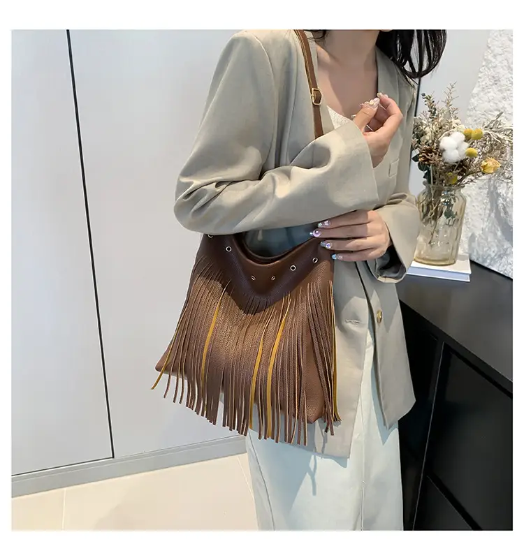 White Fringe Shoulder Bag for Women 2024 — feature 20