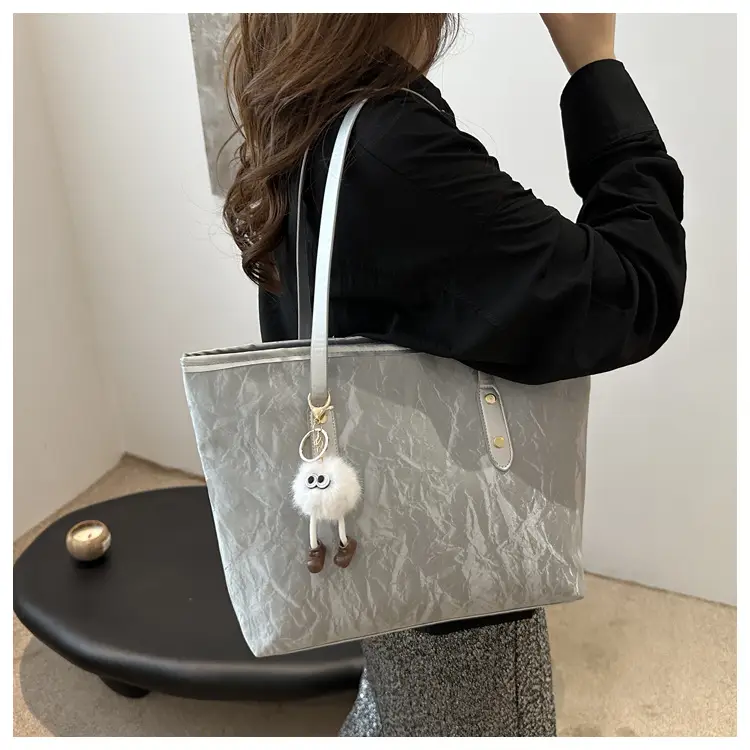 Black Velvet Women's Shoulder Bag with Keychain — feature 10