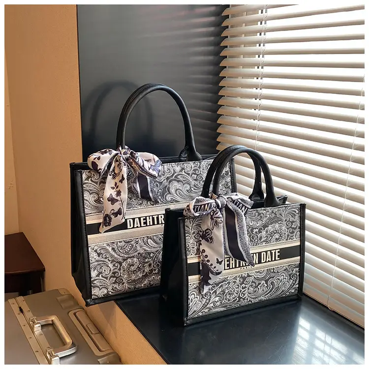 Pink Embroidered Women's Handbag Set with Bow Accents — feature 13