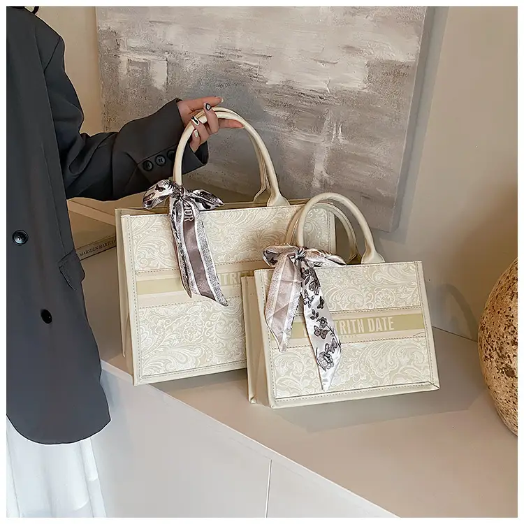 Pink Embroidered Women's Handbag Set with Bow Accents — feature 32