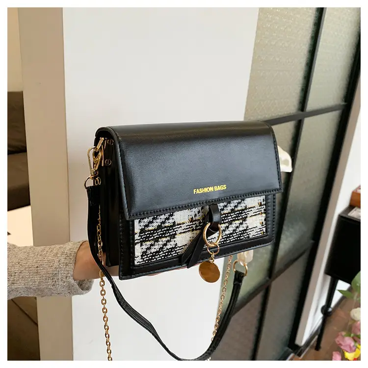 Women Korean Style Chain Bag Cream 2026 — feature 16