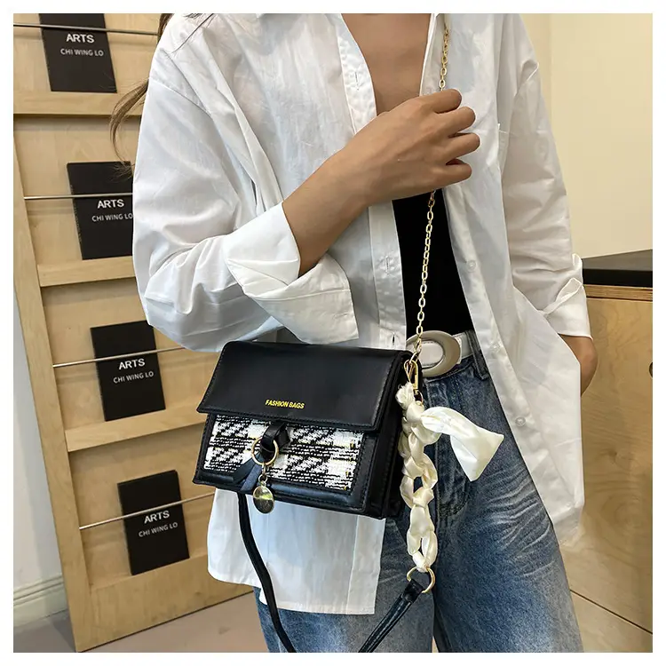 Women Korean Style Chain Bag Cream 2026 — feature 36