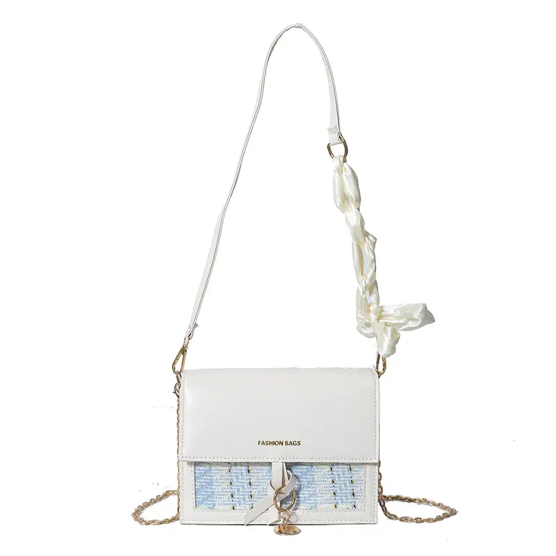 Women Korean Style Chain Bag Cream 2026 — feature 5