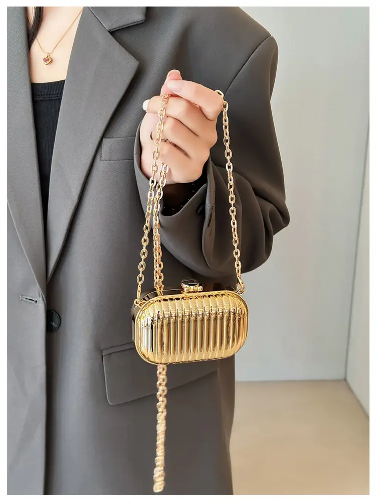 Golden Coin Purse Crossbody Bag 2026 Fashion — feature 16