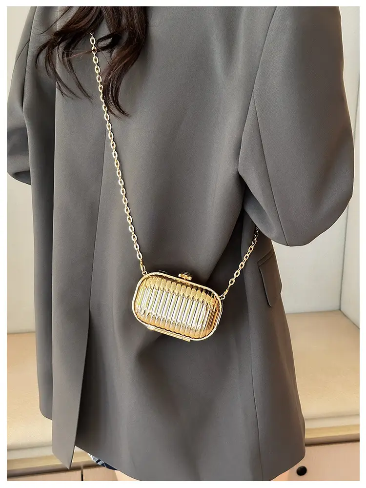 Golden Coin Purse Crossbody Bag 2026 Fashion — feature 18