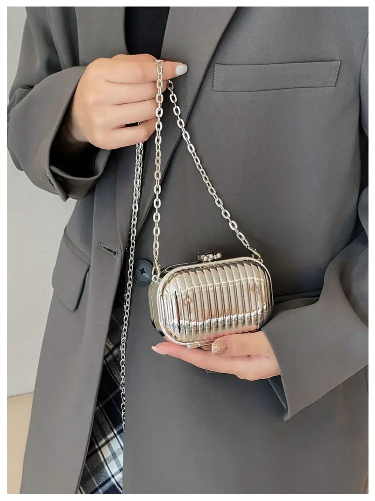 Golden Coin Purse Crossbody Bag 2026 Fashion — feature 24