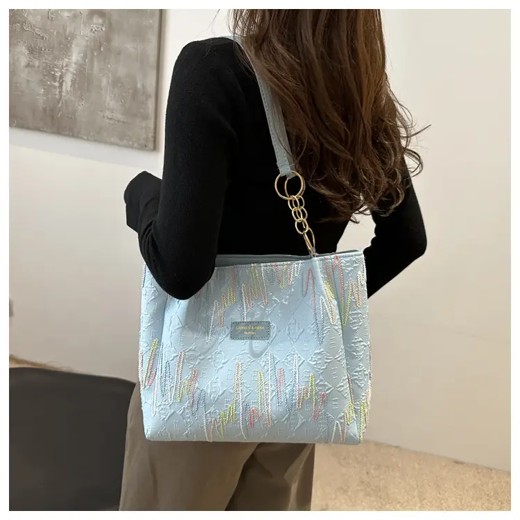 Black Canvas Striped Shoulder Bag for Women 2024 — feature 32