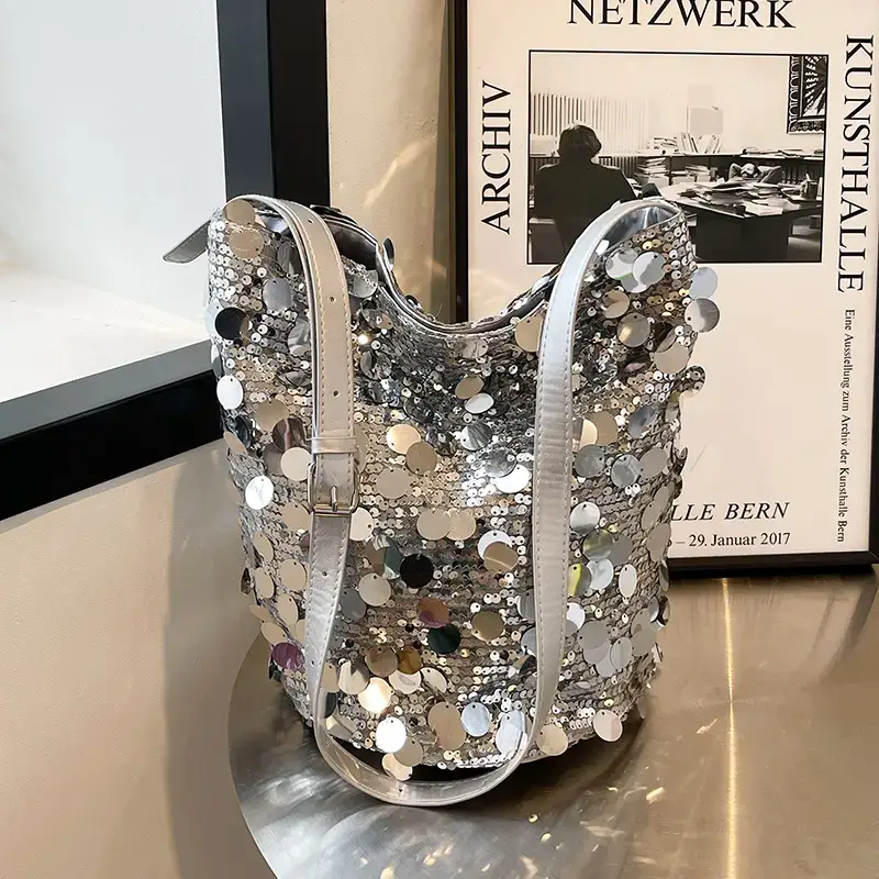 Sequins Embellished Women's Shoulder Bag Large Capacity - Image 3