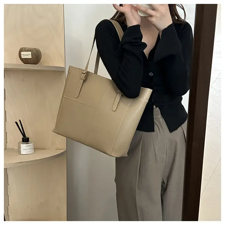 2024 Summer Women's Beige Leather Tote Bag Large Capacity — feature 16