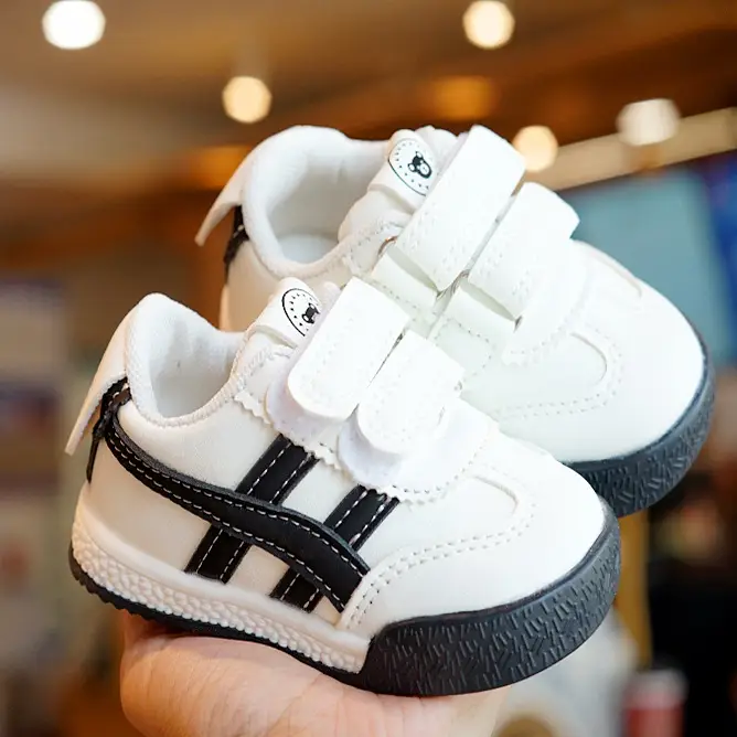 Beginner Toddler Shoes White Black Anti-Drop Non-Slip