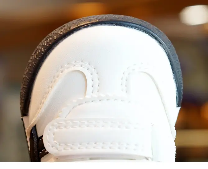 Beginner Toddler Shoes White Black Anti-Drop Non-Slip — feature 1