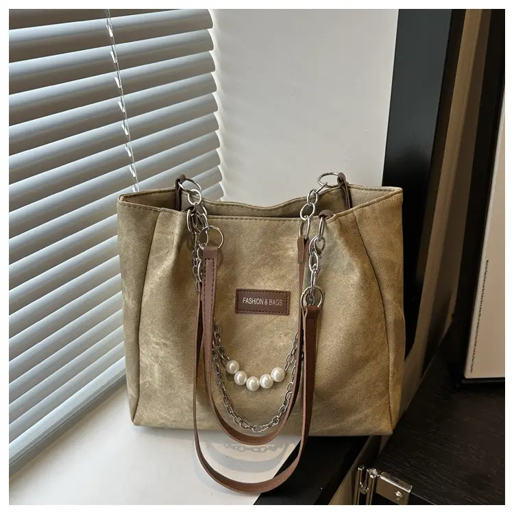 Women's Gold Velvet Shoulder Tote Bag with Chain Strap — feature 21