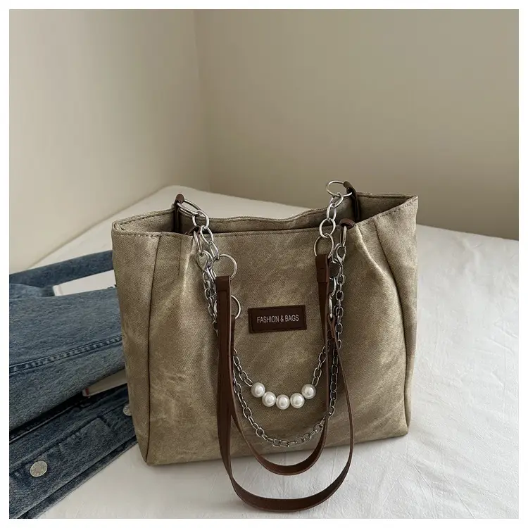 Women's Gold Velvet Shoulder Tote Bag with Chain Strap — feature 25