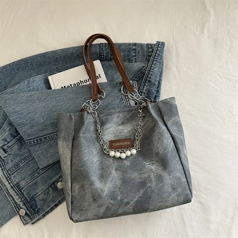 Women's Gold Velvet Shoulder Tote Bag with Chain Strap - Image 3