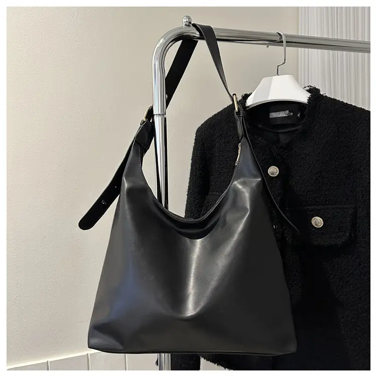 Women's Large Capacity Textile Shoulder Bag White 2024 — feature 11