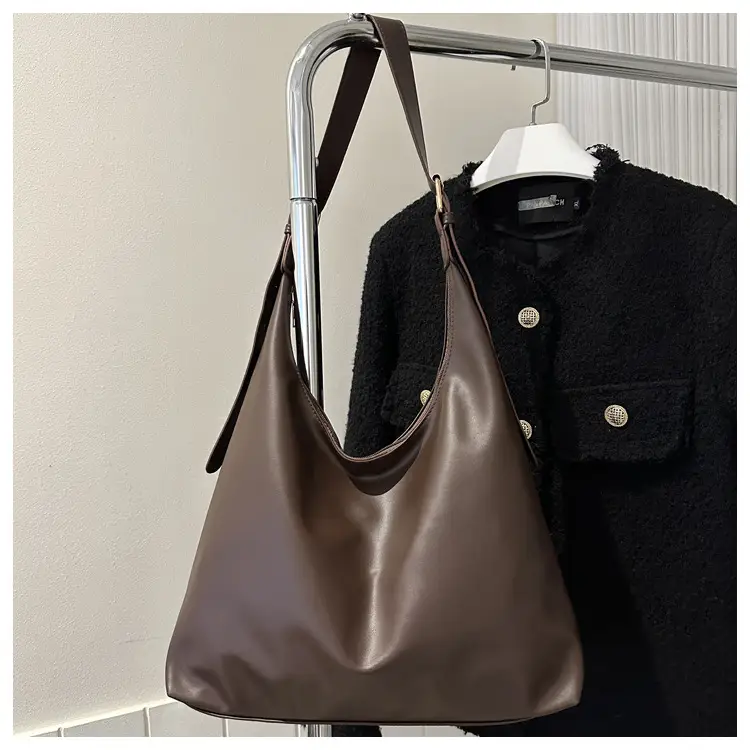 Women's Large Capacity Textile Shoulder Bag White 2024 — feature 12