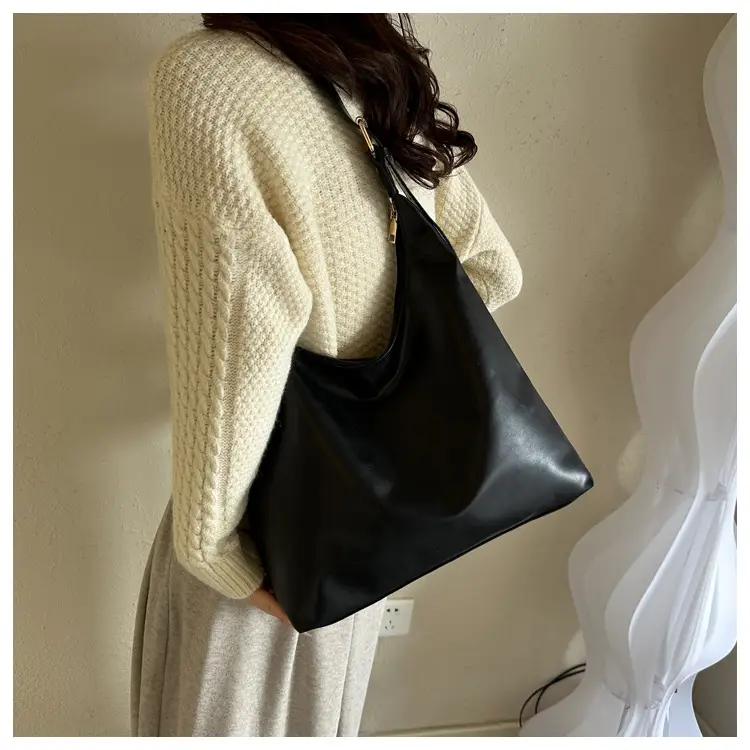 Women's Large Capacity Textile Shoulder Bag White 2024 — feature 14