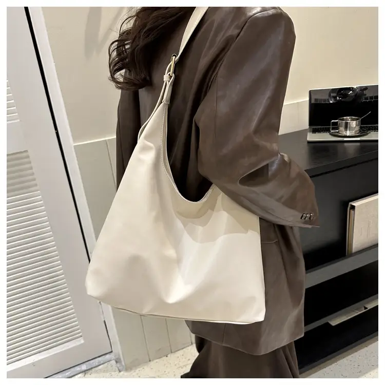 Women's Large Capacity Textile Shoulder Bag White 2024 — feature 15