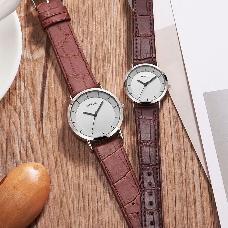 Couple Watch Set Black Leather Dial Men Women — feature 7