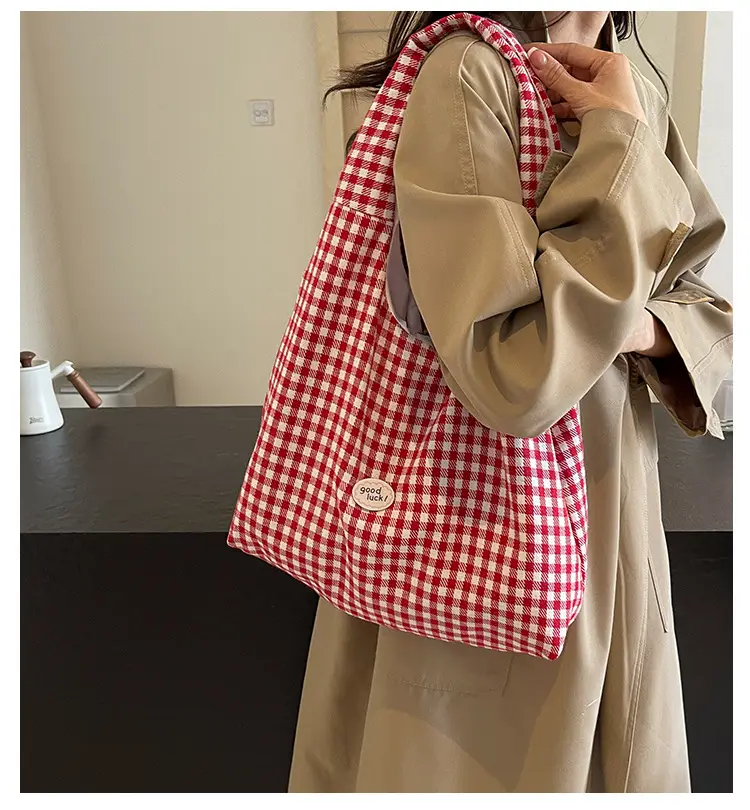 Red Plaid Shoulder Bag for Women 2026 — feature 1