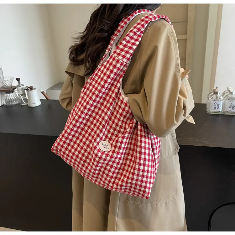 Red Plaid Shoulder Bag for Women 2026 — feature 10
