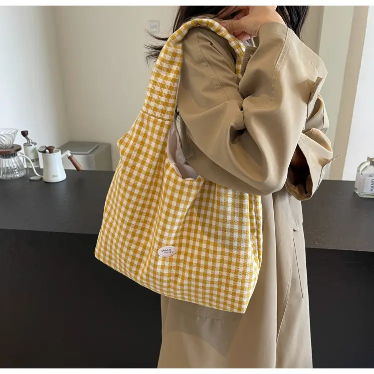 Red Plaid Shoulder Bag for Women 2026 — feature 12