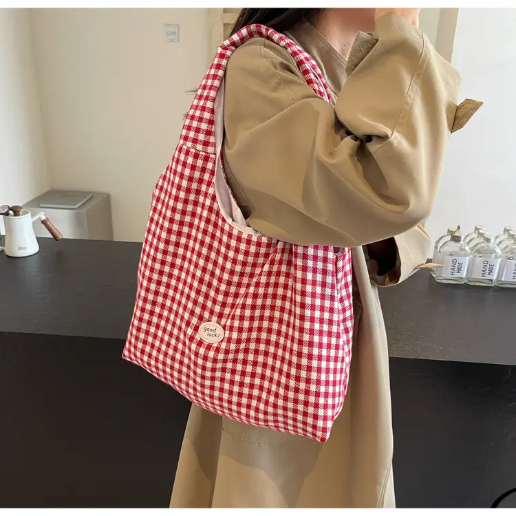 Red Plaid Shoulder Bag for Women 2026 — feature 9