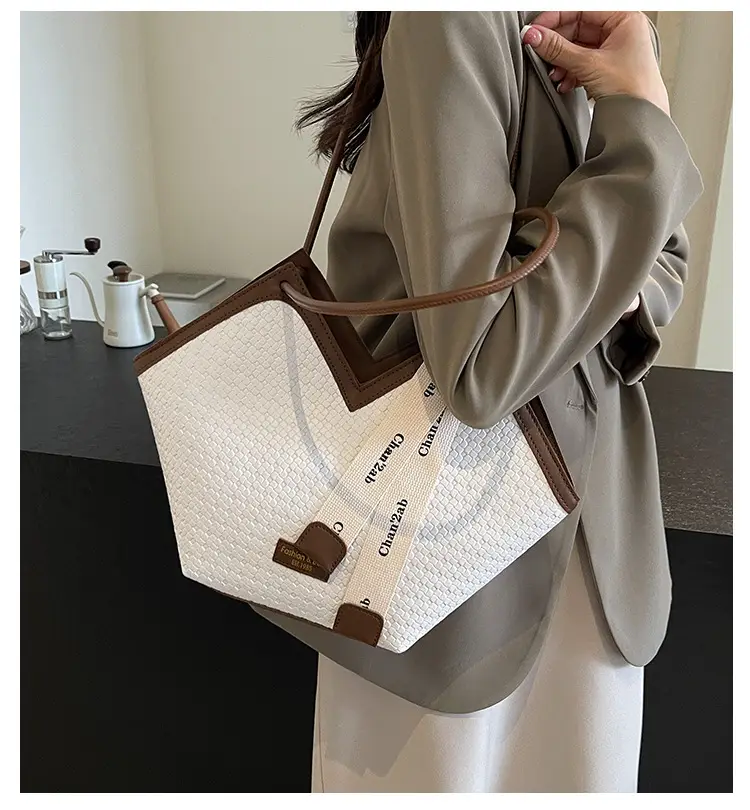 Niche Ribbon Tote Bag Large Capacity 2024 — feature 1